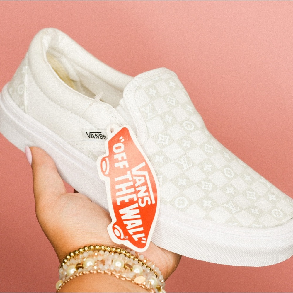 Glow in the Dark LV Custom Vans 🦋